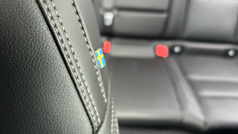 Volvo XC40 2.0 B3P Ultra Dark 5dr Auto Petrol Estate